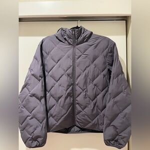Uniqlo Pufftech Lightweight Jacket in Dark Purple